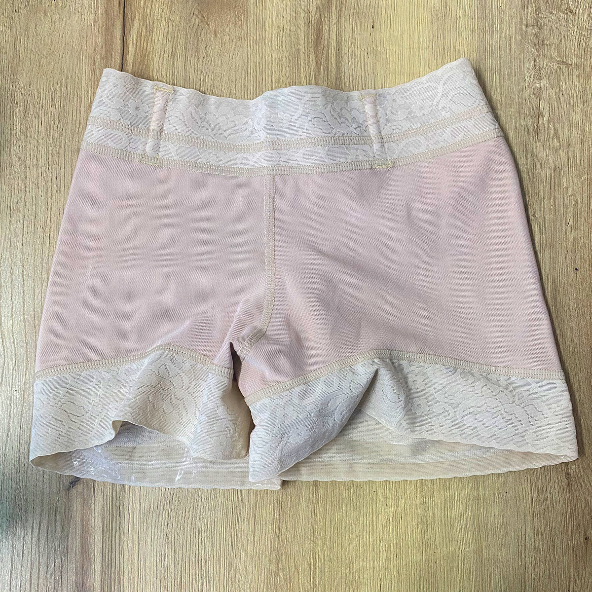 Short Faja Levanta Cola Cachetero – Moldea, Realza y Atrae Miradas